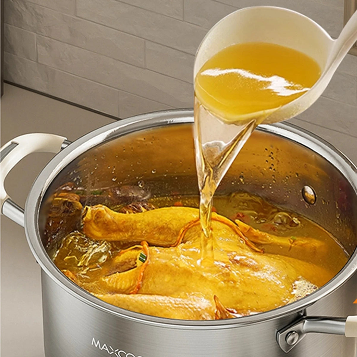 Casserole MAXCOOK Ø 22 cm - 4,3 litres - Acier inoxydable 304 - Compatible induction - Couvercle en verre - Poignées en silicone