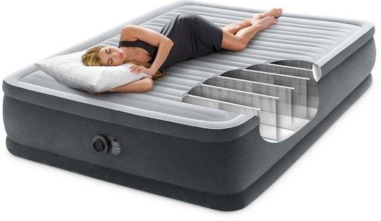 Matelas gonflable Intex Queen Comfort-Plush avec pompe intégrée - 203 x 152 x 46 cm
