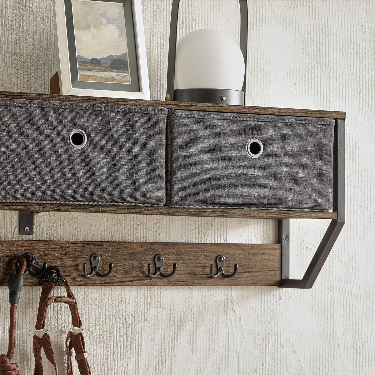 SoBuy Porte-manteau mural - Porte-manteau suspendu avec 3 paniers et 7 crochets - Max. 22KG - 100 x 20 x 30 cm - Couleur bois