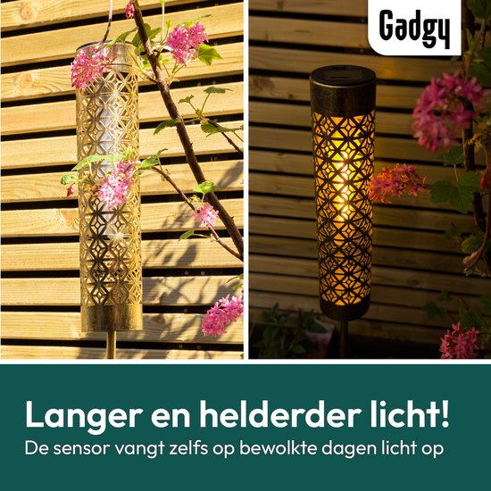 Éclairage de jardin Gadgy Solar – 2 lampadaires avec effet de flamme vacillante – Métal doré – Lampes d'ambiance LED à énergie solaire – Pour l'extérieur – Résistantes aux intempéries – Hauteur : 98 cm – Piquet de sol