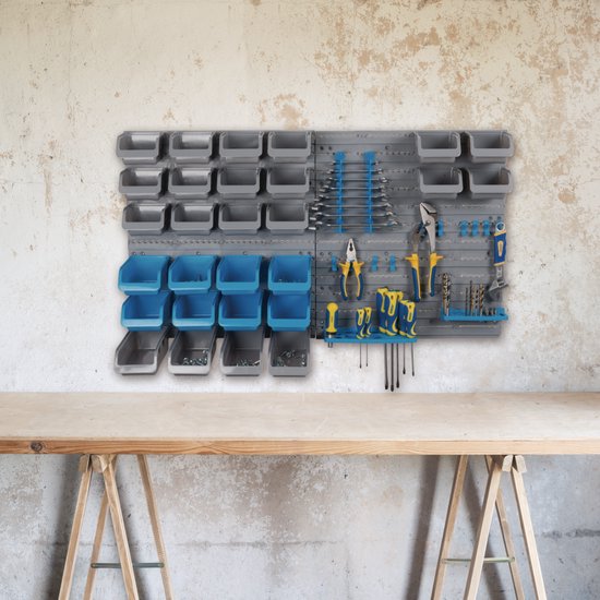 Panneau à outils Kinzo - 43 pièces : panneau à outils en 2 parties, 28 bacs de rangement, 10 crochets à outils et 3 porte-outils