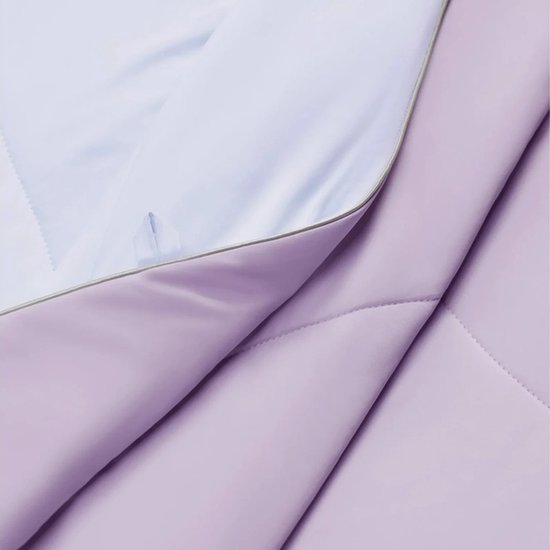 Cloudpillo Couette rafraîchissante - Couette rafraîchissante 200 x 200 cm - Lilas clair - Effet rafraîchissant des deux côtés - Couette d'été sans housse - Pour dormir au frais en toutes circonstances
