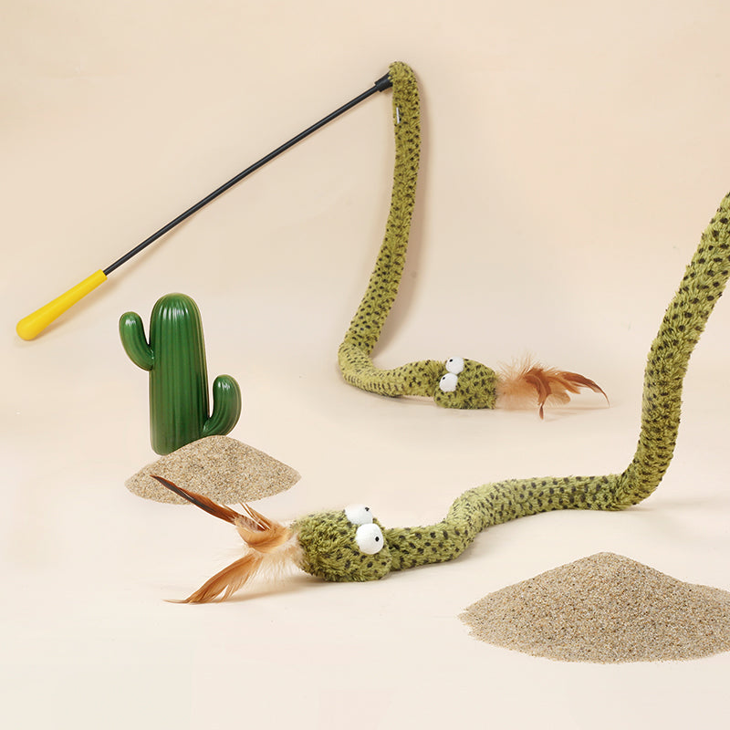 Cette canne à chat « serpent à cliquet »