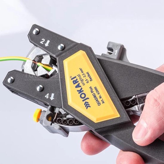 Kit pince - Jokari 62000 -  À sertir 4 en 1 avec mallette + embouts 0,5 à 2,5 mm²