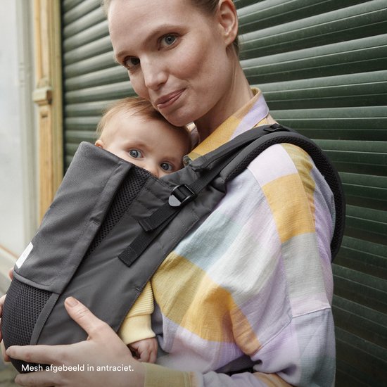 Stokke Limas Mesh, Glacier Green - Porte-bébé respirant fabriqué à partir de tissus de haute qualité - Convient aux bébés à partir de 1 mois / 4-15 kg - Comprend une pochette amovible pour les affaires indispensables