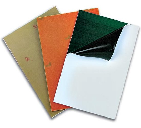 Velleman Circuit imprimé photosensible, double face, présensibilisé, 115 x 270 mm, fibre de verre, multicolore