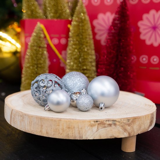 Lot de boules de Noël argentées Giftsome - 101 boules de Noël en plastique - avec pic argenté - Décoration de Noël - 3/4/6 cm