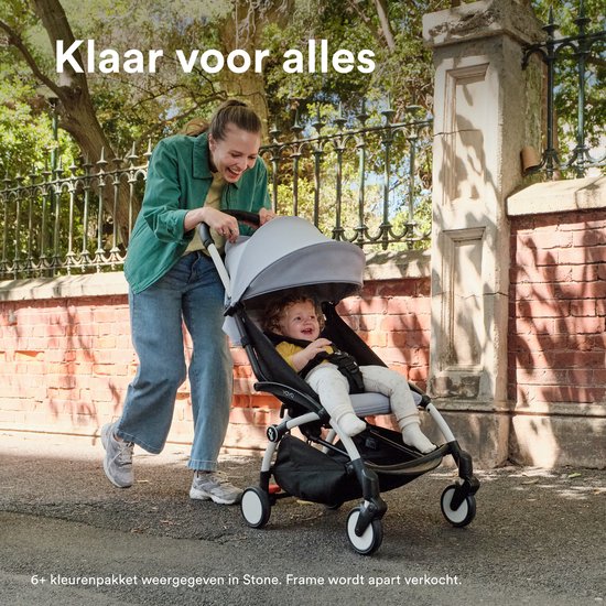 Kit de couleurs Stokke YOYO 6+, bleu Air France - Textiles : coussin d'assise, capote extensible et poche arrière zippée - Pour le châssis YOYO (vendu séparément)